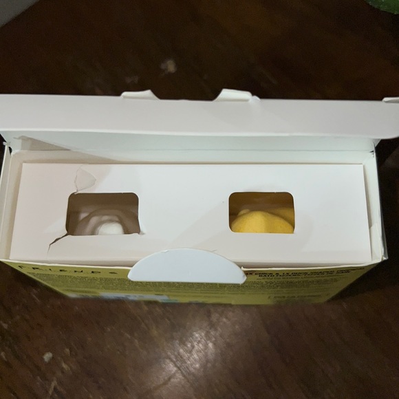 NWT 2 Piece Friends The TV Series Bath Body Fizzers Gift Set Bundle - Picture 10 of 10